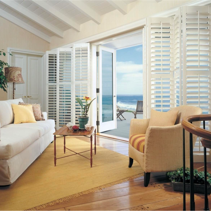 Custom plantation shutters